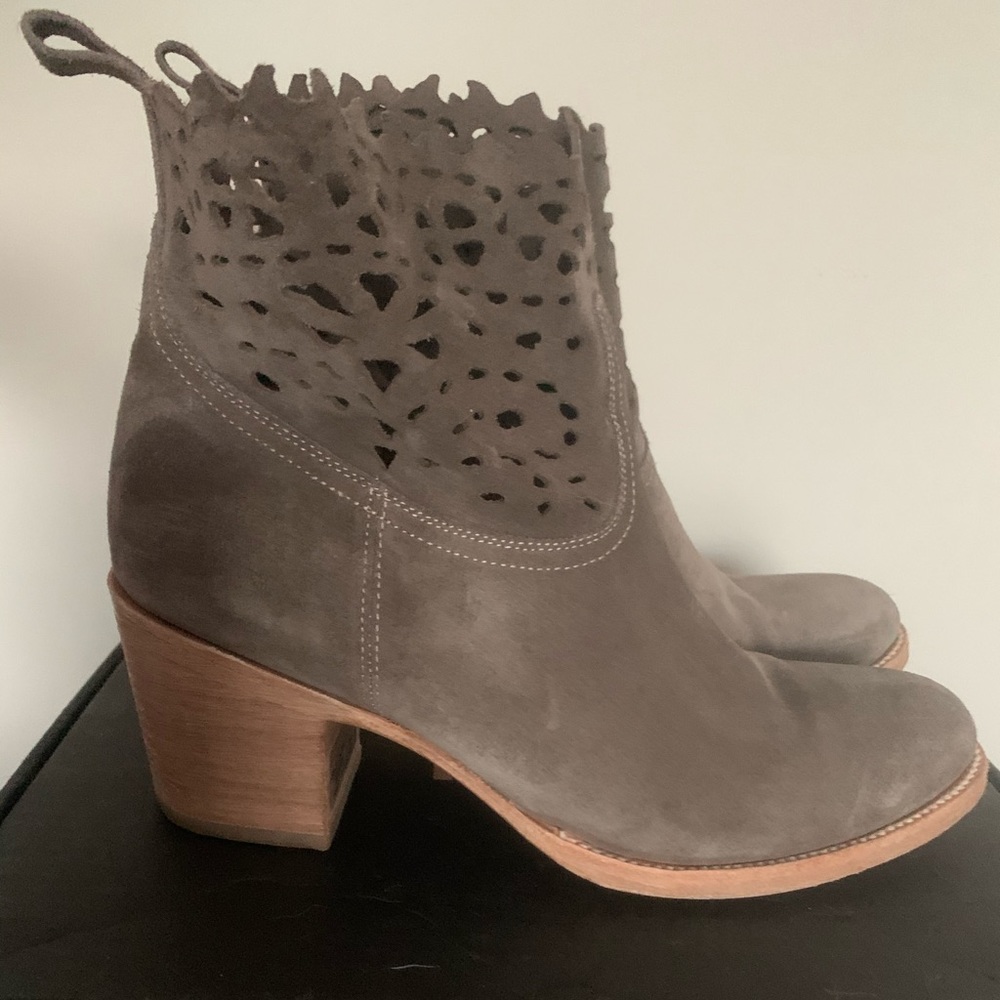 Victoria Cut Short Boot | Frye Size 10